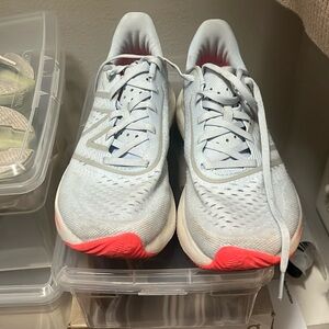 New balance fuel cell tennis shoes